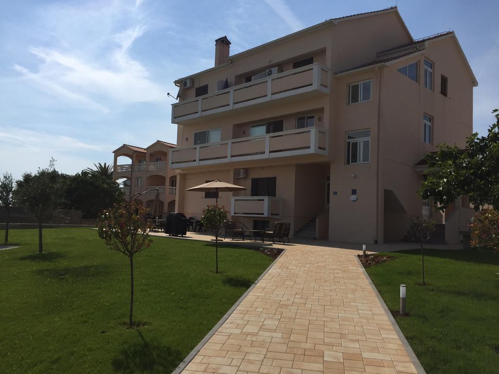 Guest House Punta Grzan Петрчане Экстерьер фото